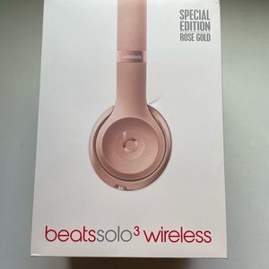 Beats solo3 wireless rose gold